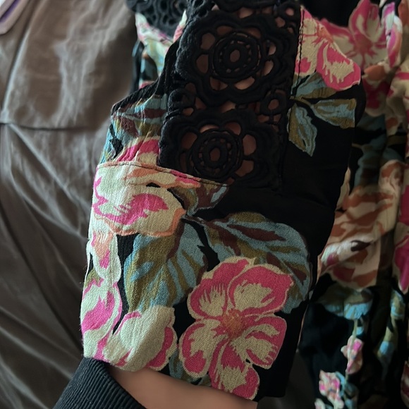 NWT Floral Button Dress - Picture 5 of 5